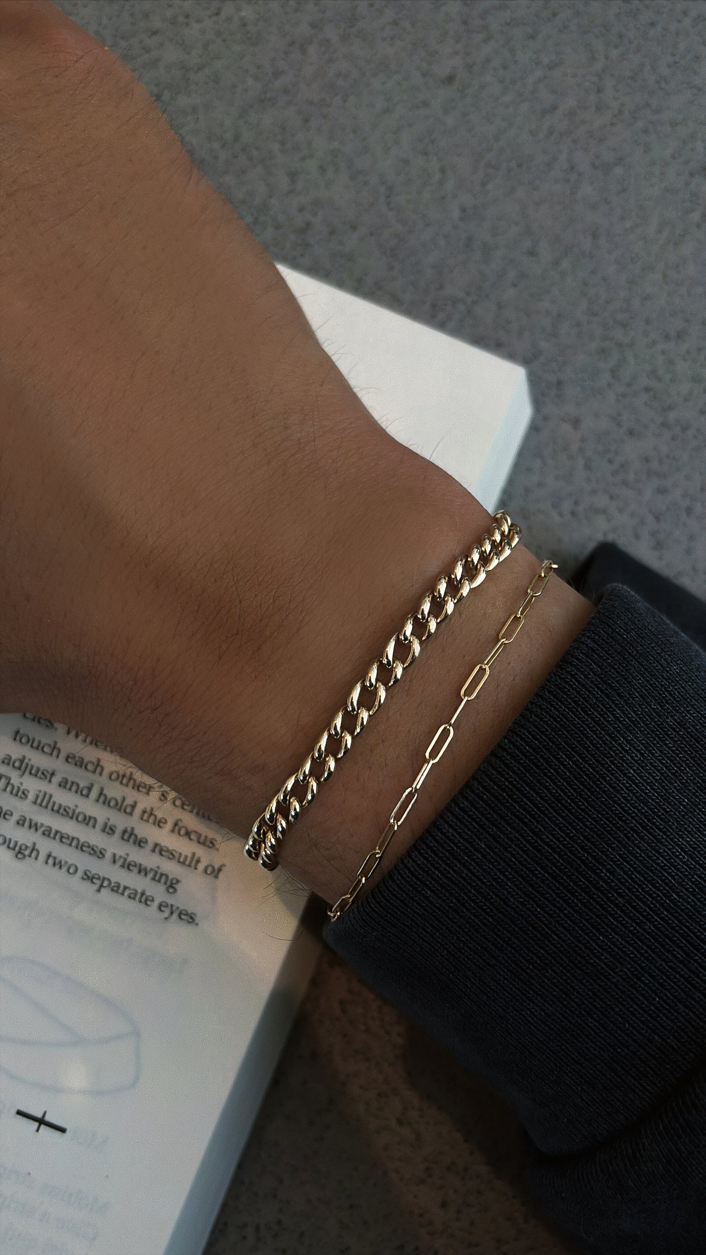 14kt gold thin paperclip chain bracelet