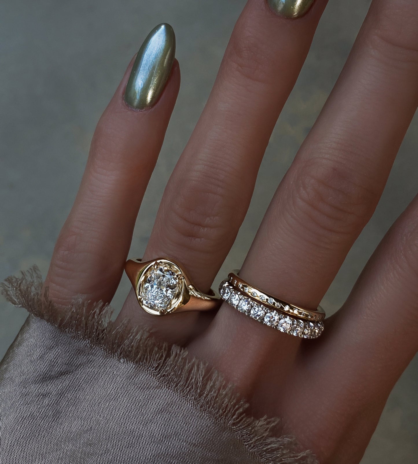 14kt gold cushion diamond button ring