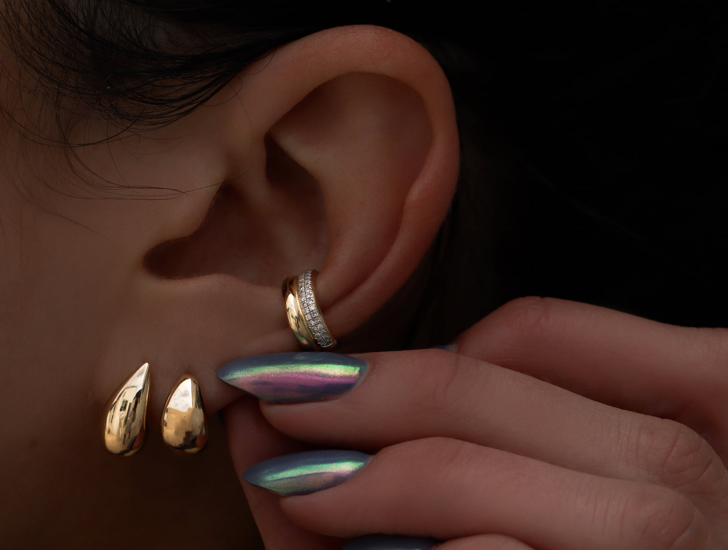 14kt gold two row diamond ear band