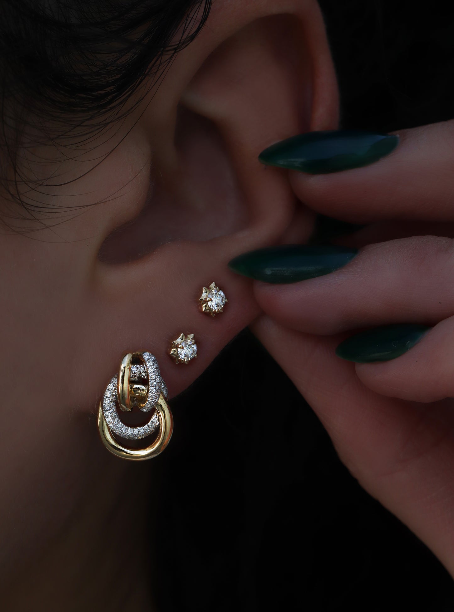 14kt gold round diamond star studs