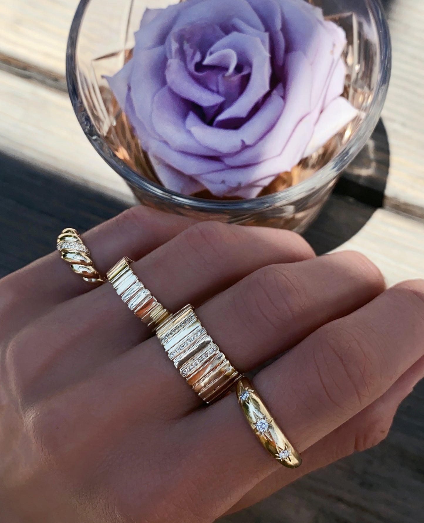 14kt gold and diamond grande ribbed ring
