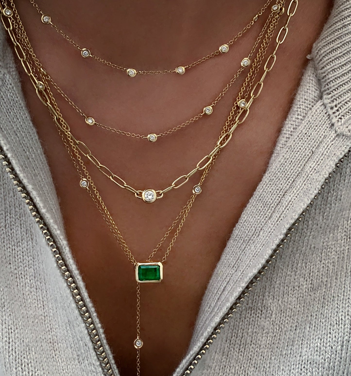 14kt gold emerald bezel necklace