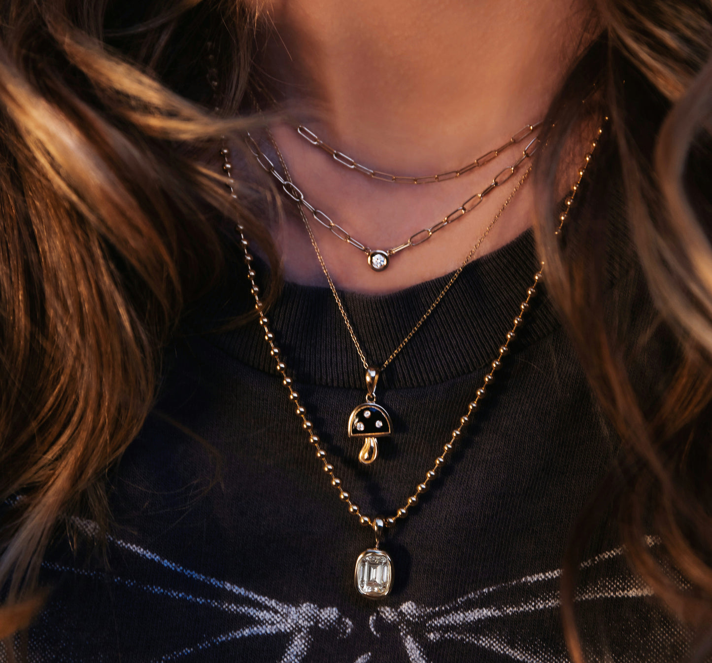 14kt gold and diamond enamel mushroom necklace