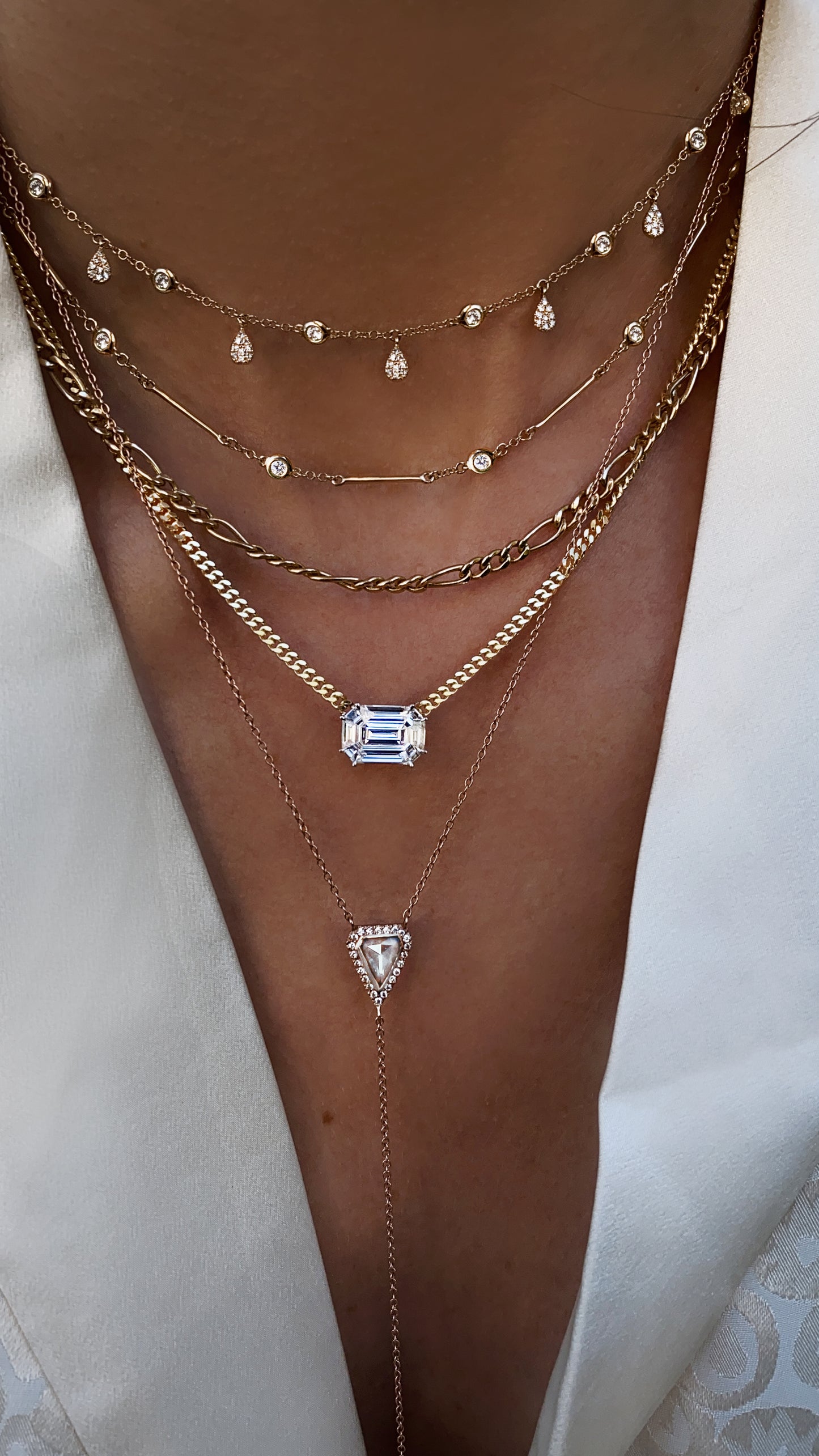 14kt gold illusion emerald cut diamond necklace on flat link chain