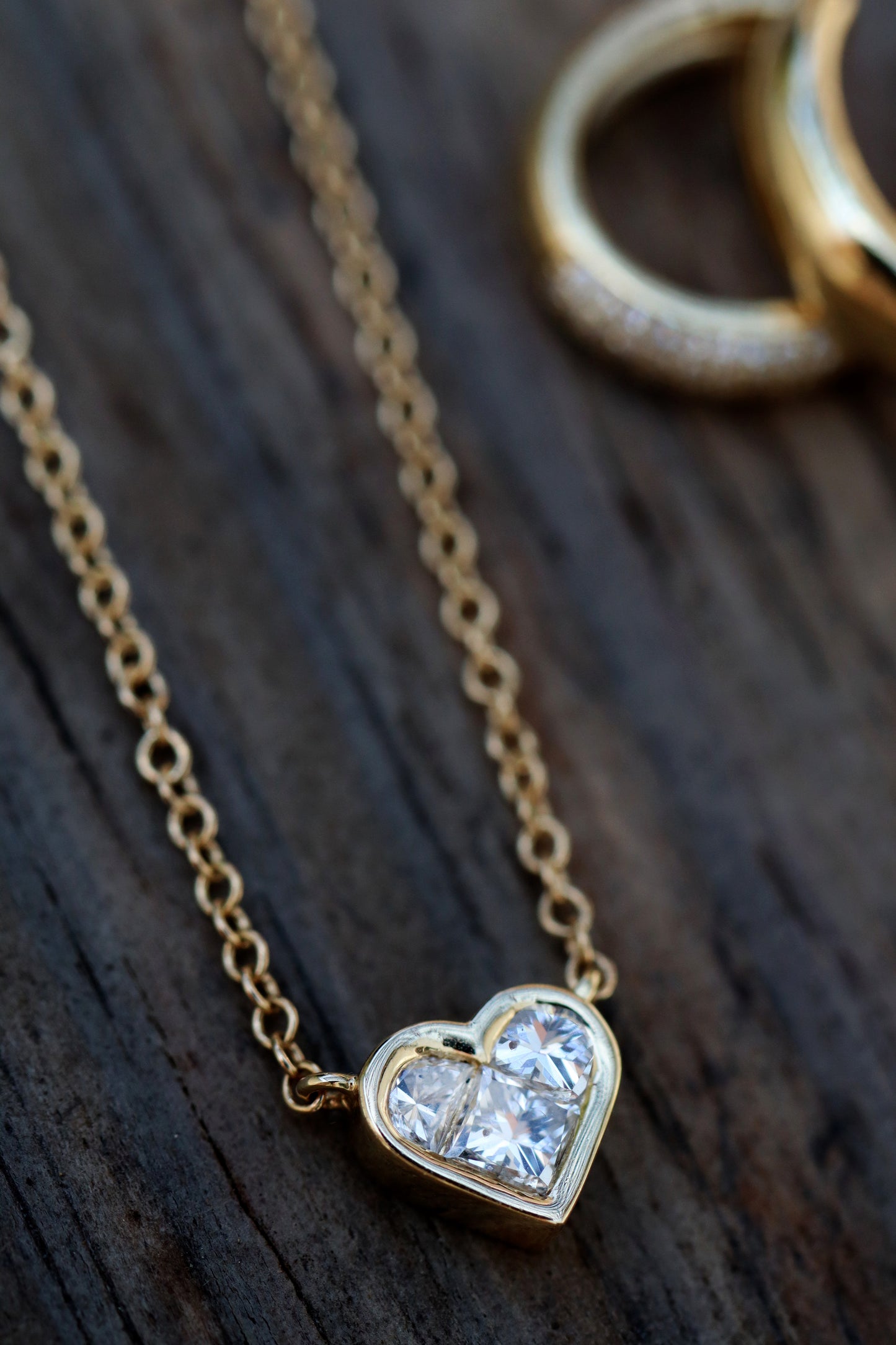 14kt gold illusion diamond heart bezel necklace