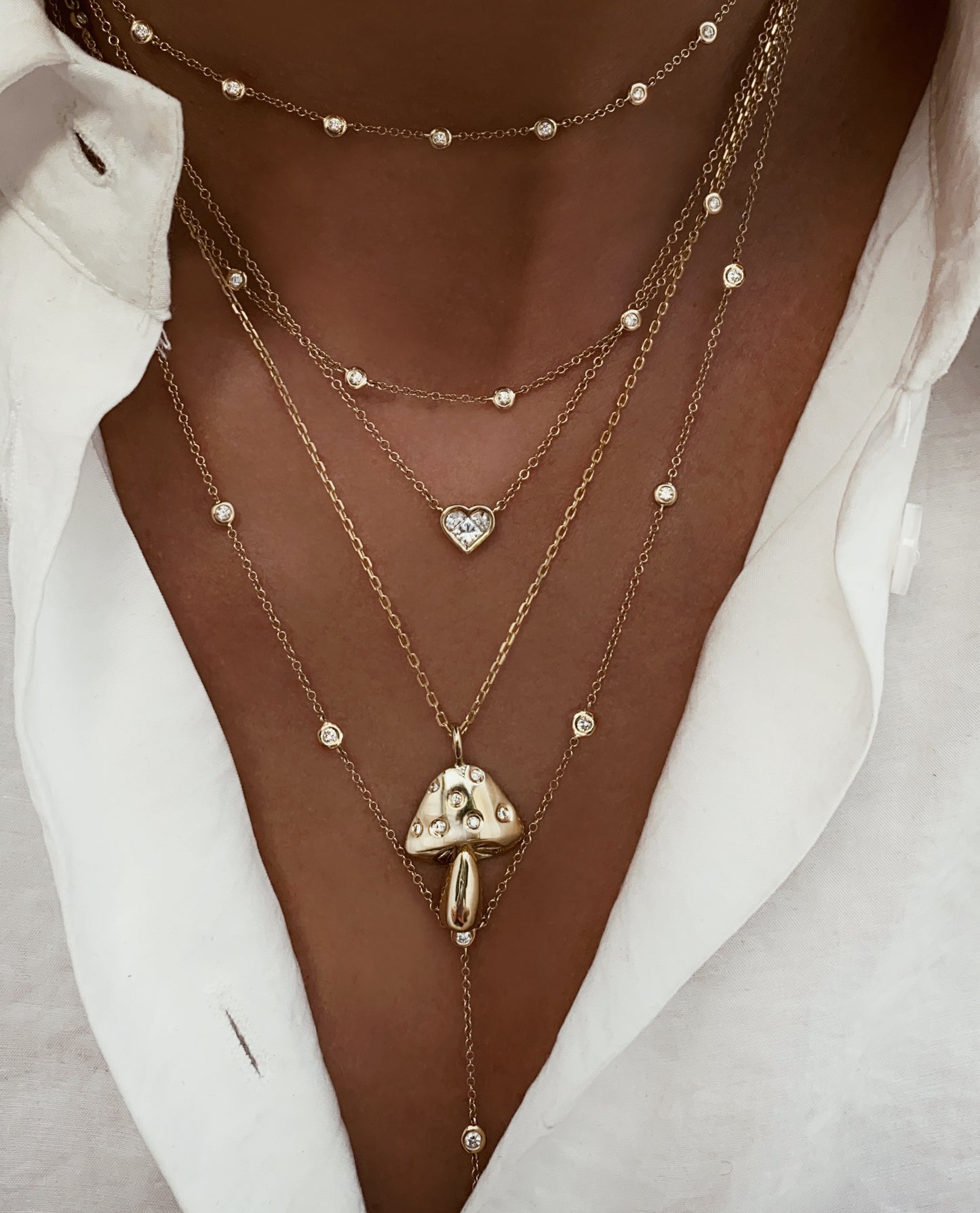 14kt gold illusion diamond heart bezel necklace