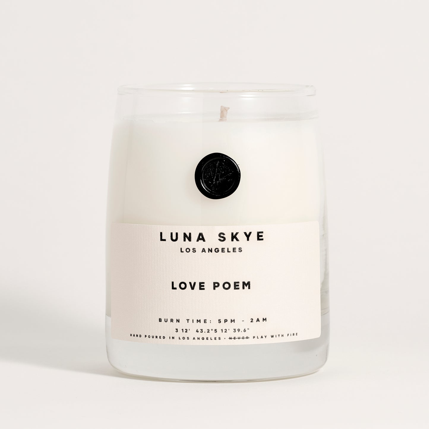 Love Poem Classic Candle 245g