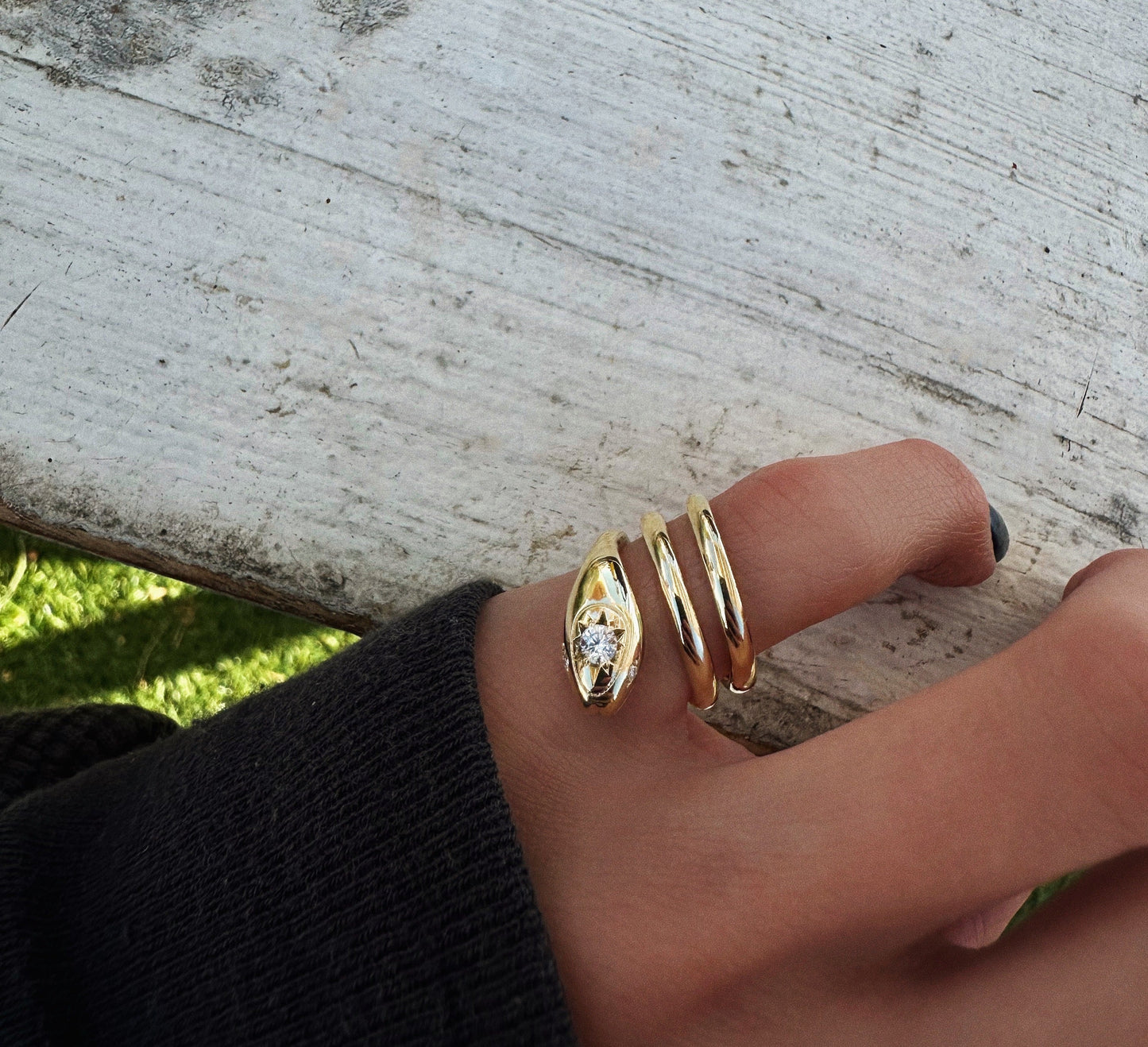 14kt gold and diamond coiled starburst snake ring
