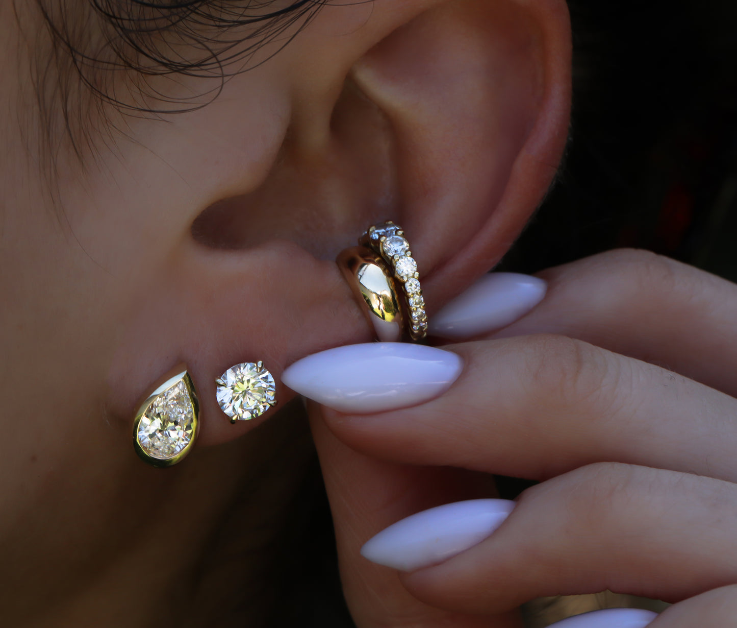 14kt gold four prong solitaire studs