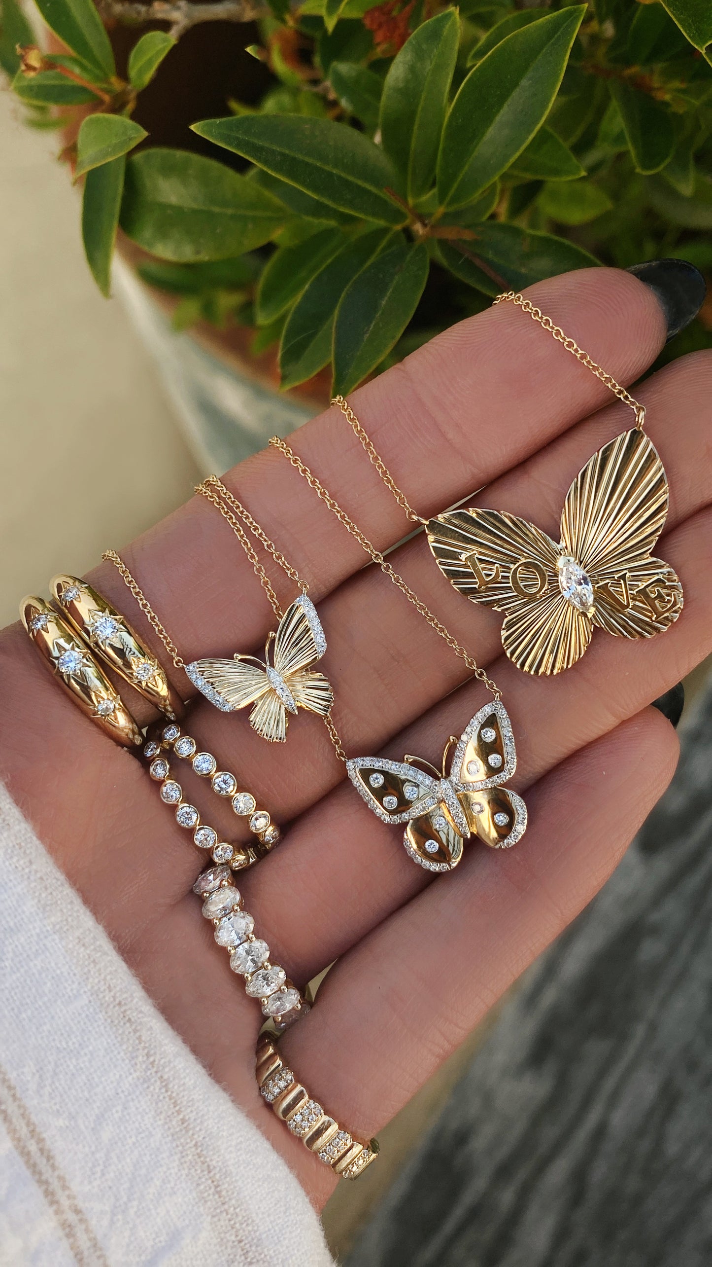 14kt gold and diamond baby butterfly burst necklace
