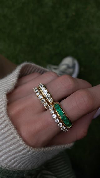 14kt gold emerald treasure band