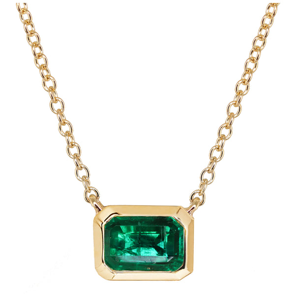 最新のデザイン emerald-cut-emerald-bezel- タンザナイト