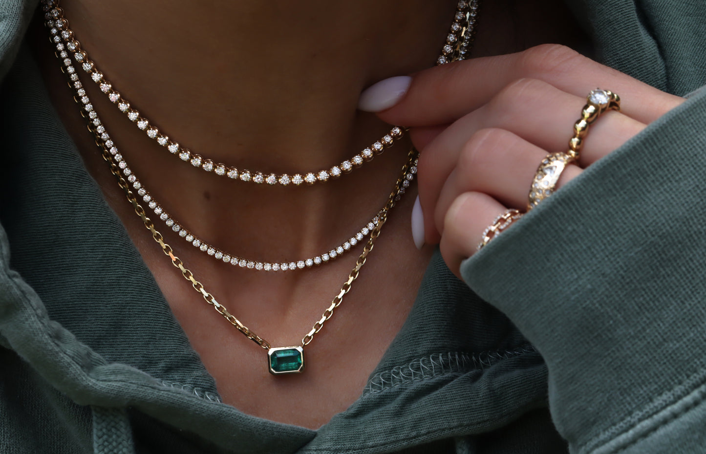 14kt gold and diamond classic tulip tennis necklace