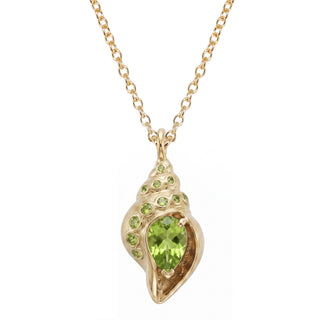 14kt gold queen peridot shell necklace