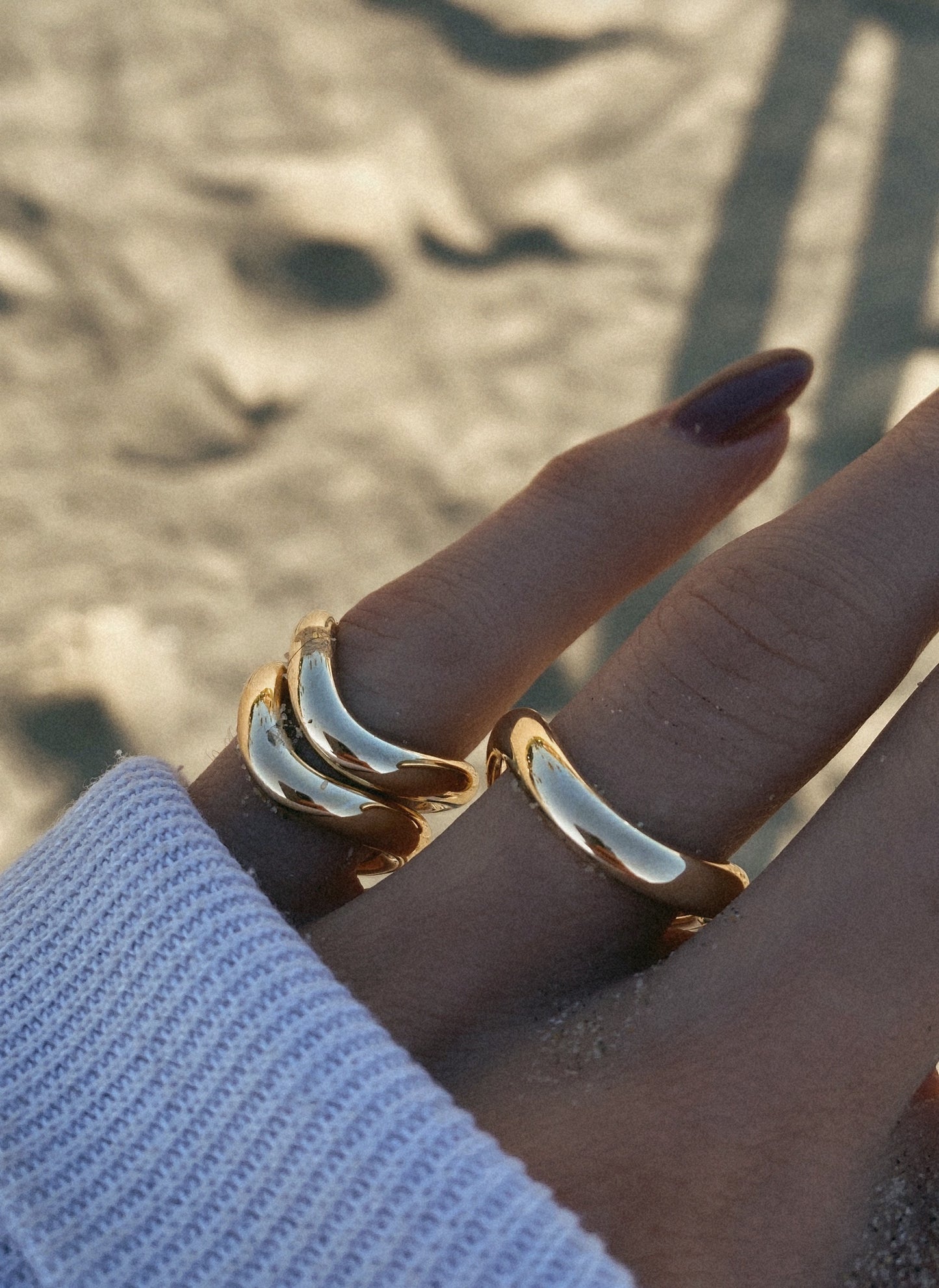 14kt gold dome wave ring