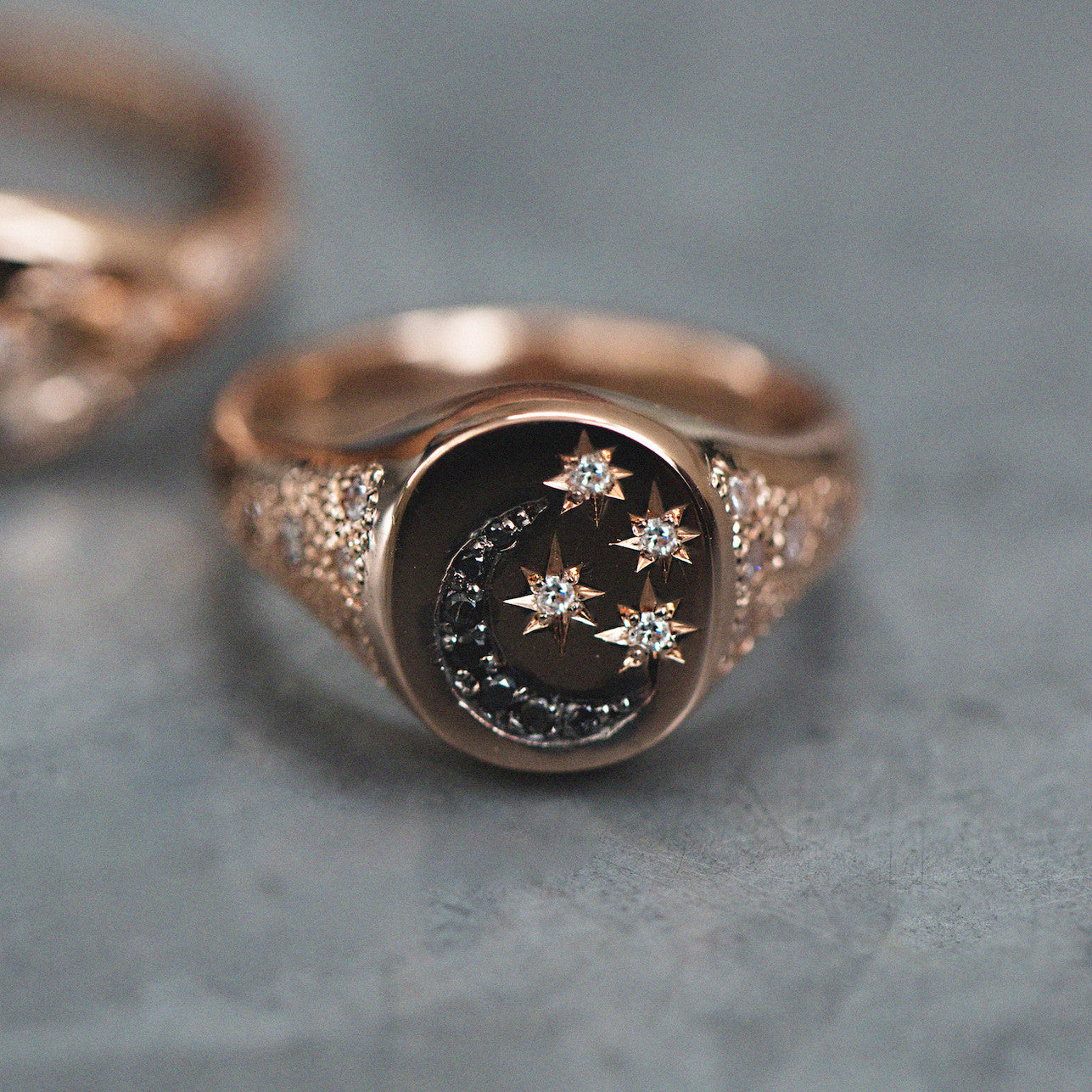 14kt gold black and white diamond star and moon vintage signet ring - Luna Skye