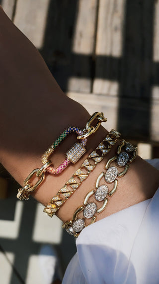 gold women's link bracelet