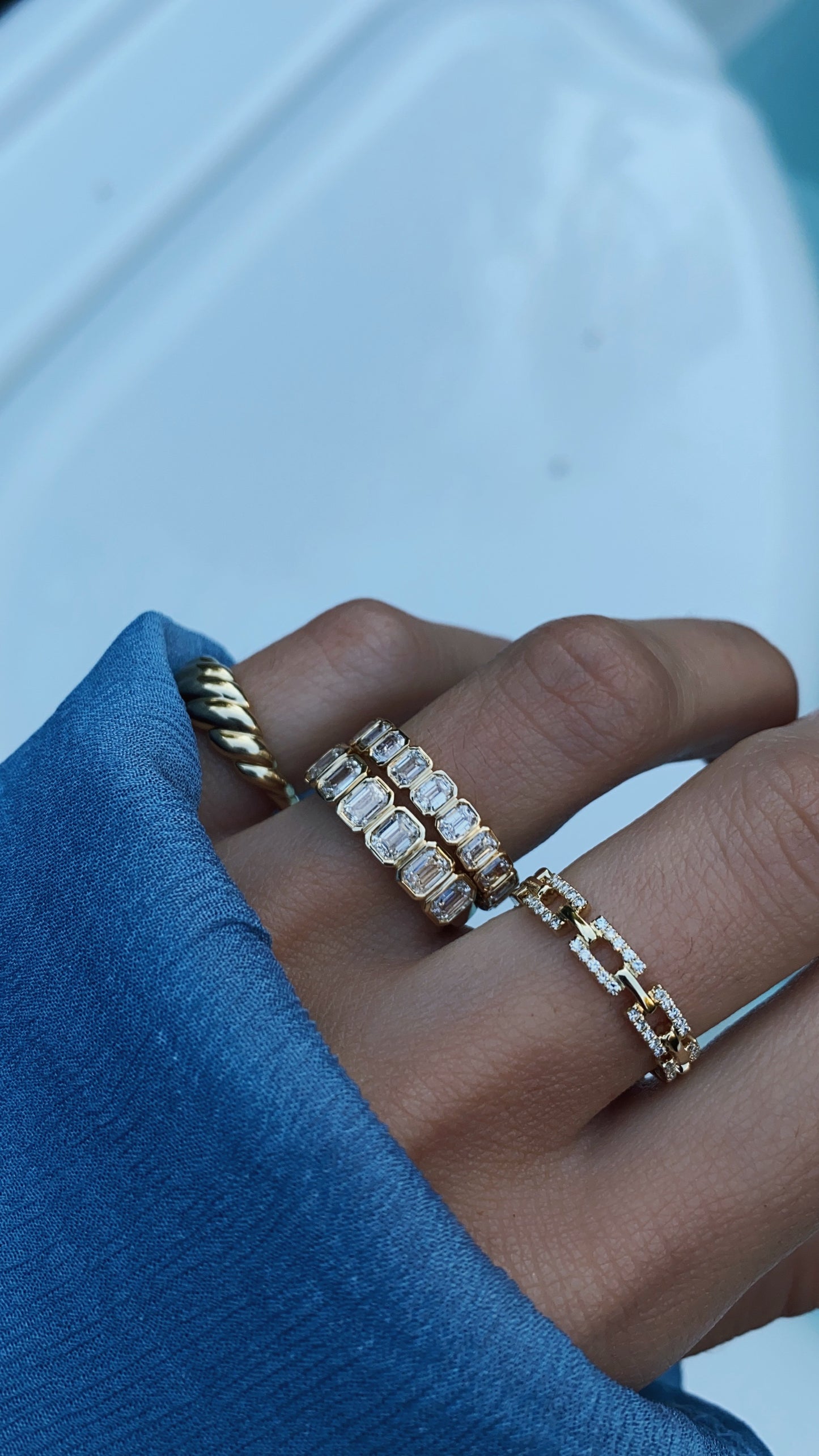 14kt gold and diamond baby link ring