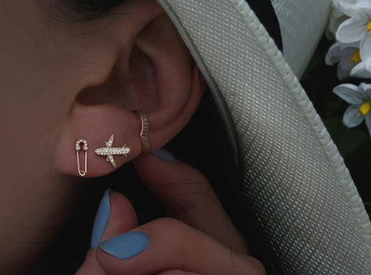 14kt gold and diamond jet setter studs - Luna Skye