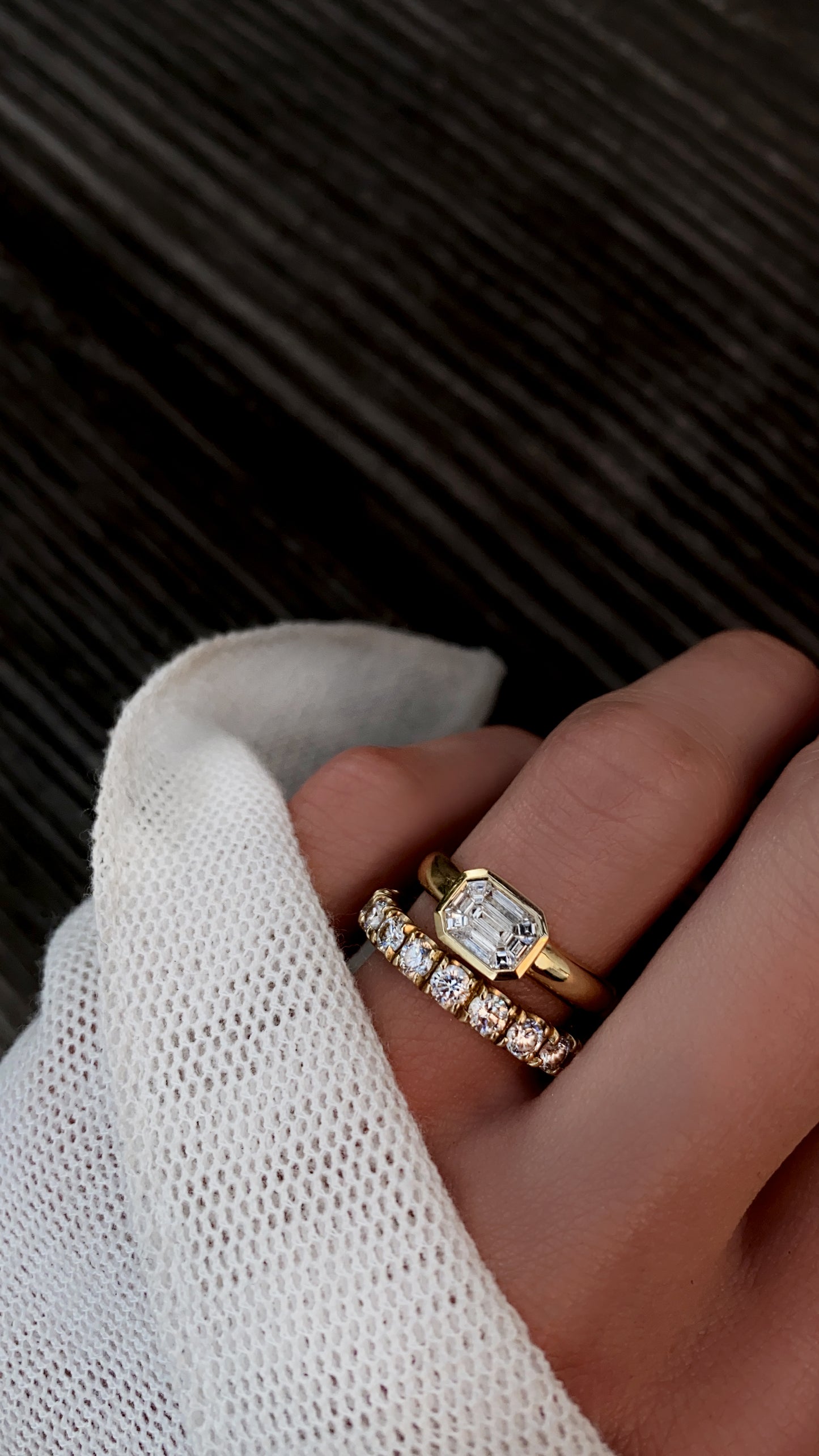 14kt gold illusion diamond thick bezel ring