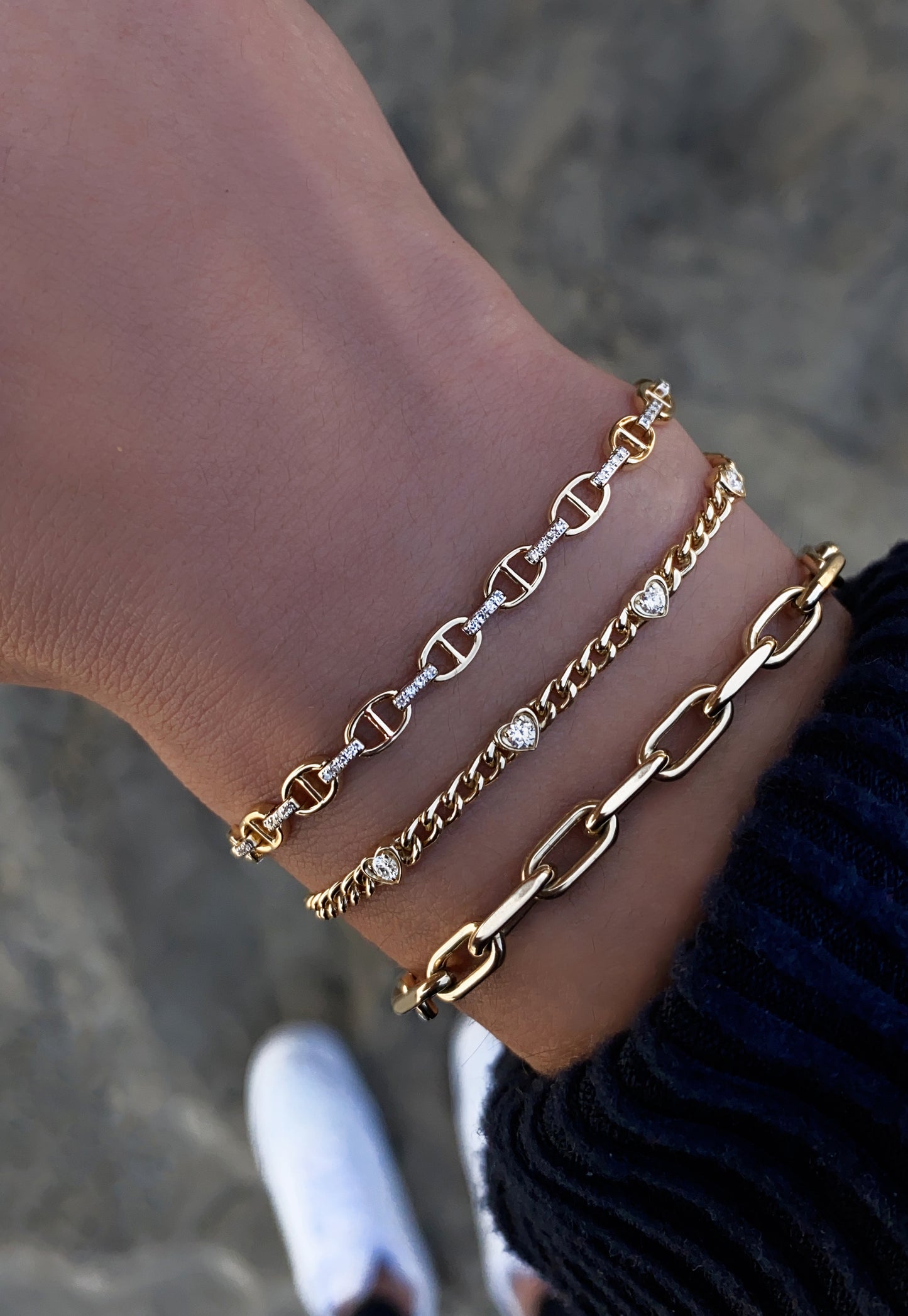 14kt gold heart diamond bezel chain bracelet