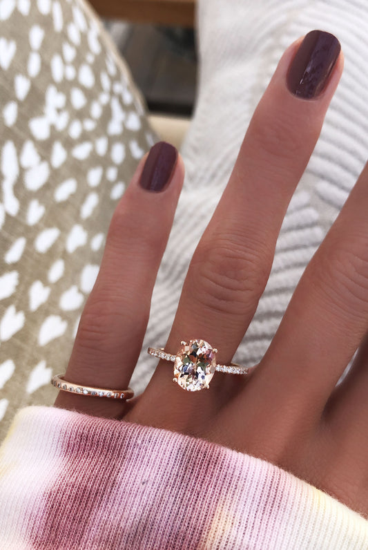 14kt gold and diamond solitaire oval morganite eternity ring