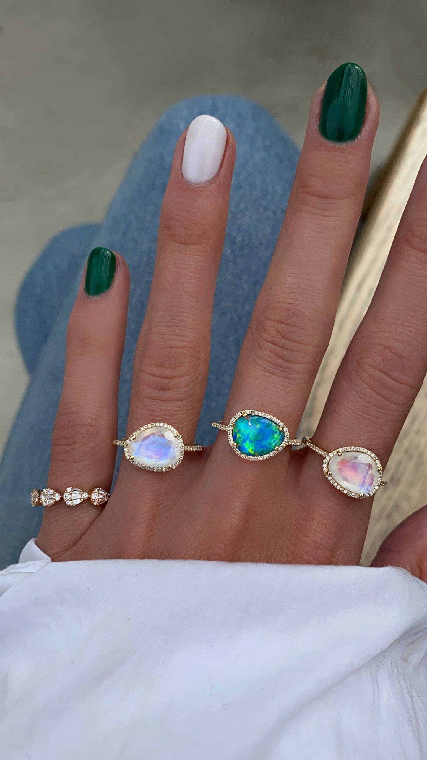 14kt gold and diamond single band opal ring