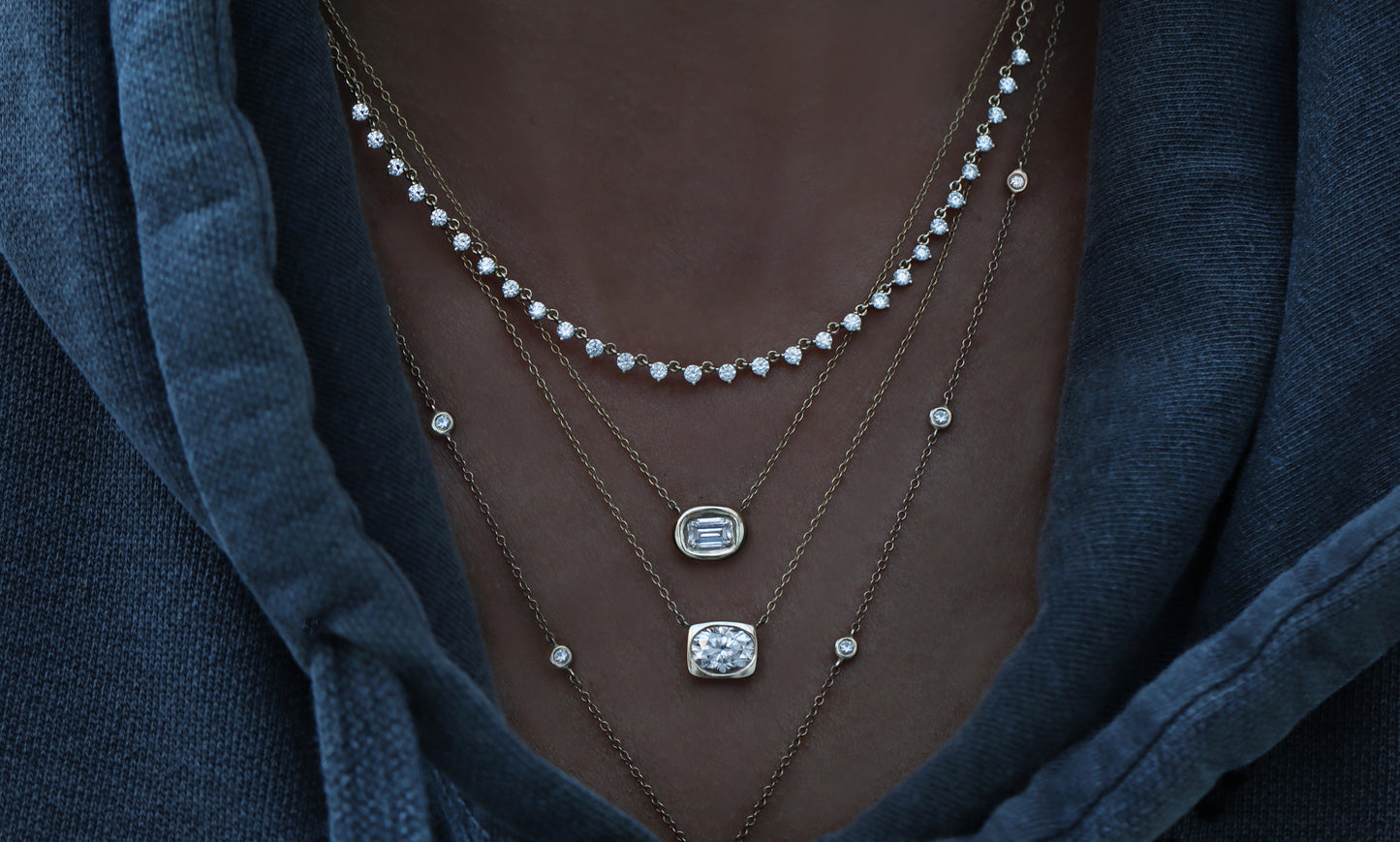 14kt gold and diamond oval bezel necklace
