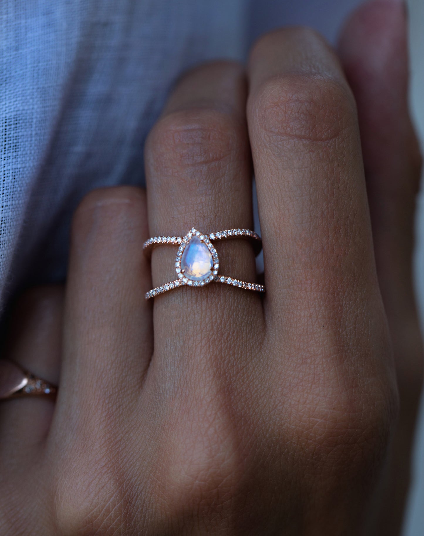 Moonstone Moon Ring ⋮ Size 9