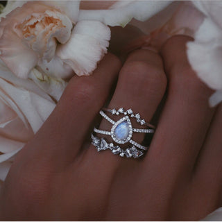 14kt gold scattered diamond curved band - Luna Skye